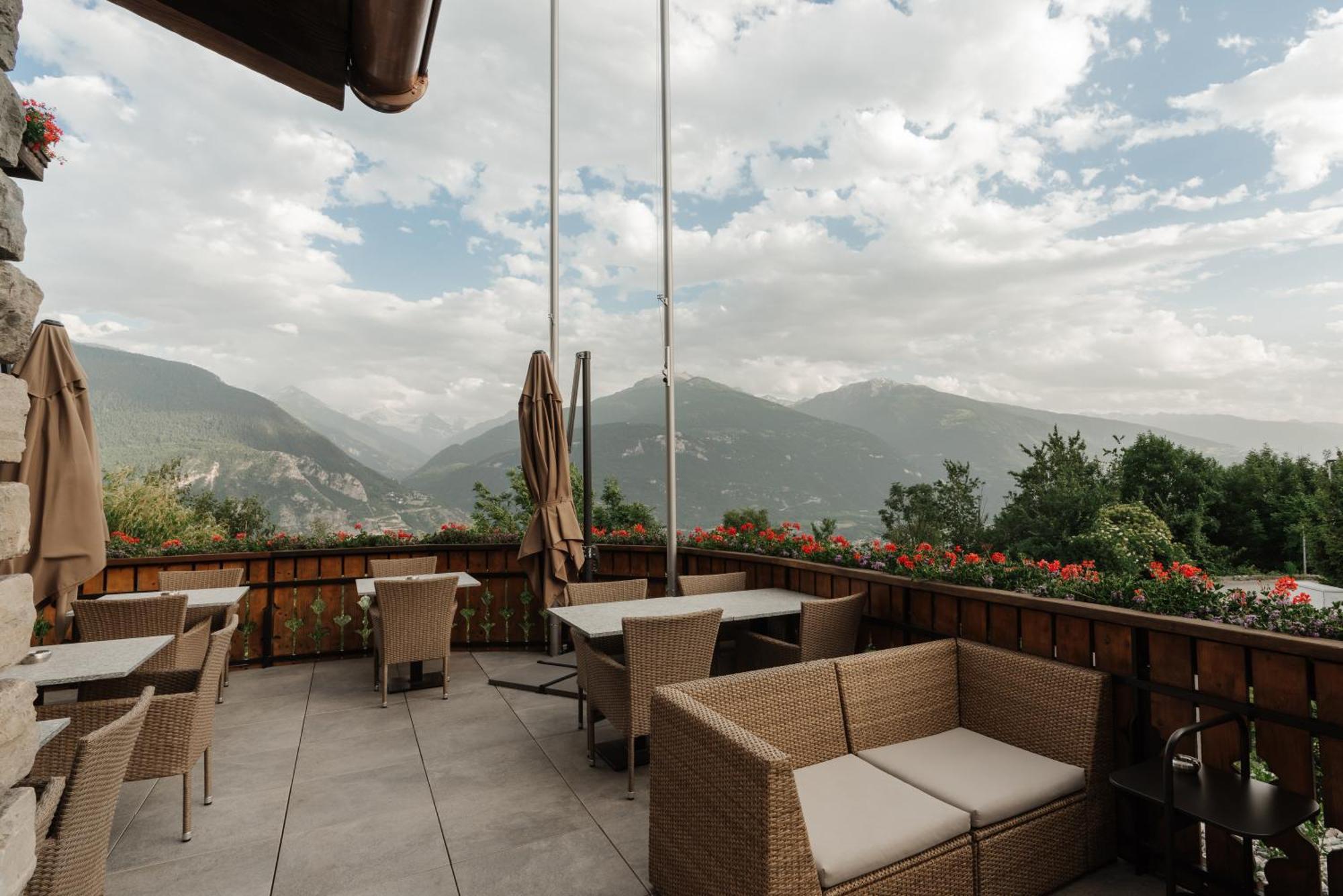 Boutique Hotel Panorama ครองส์มอนตานา ภายนอก รูปภาพ